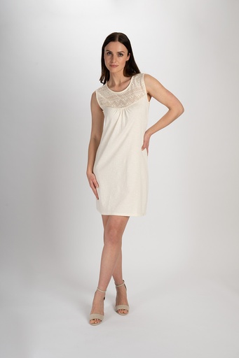 Kurzes Kleid mit Spitzendetails